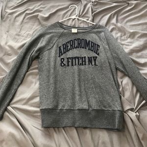 Ambercrombie sweater size M